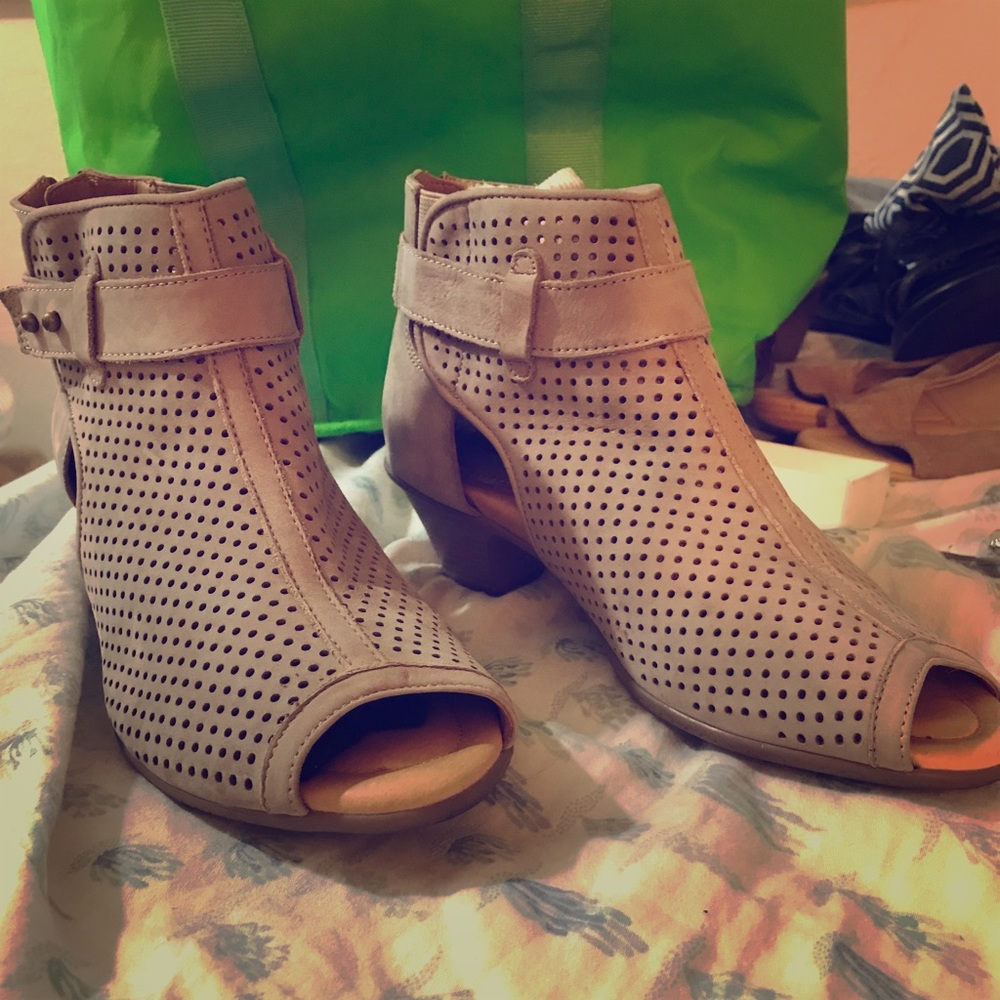 Earth women’s gladiator sandals “Bonaire”